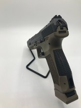 CENTURY ARMS TP9 sfx 9MM LUGER (9x19 PARA) - Image 6 of 12