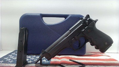BERETTA 96 .40 - Image 2 of 9