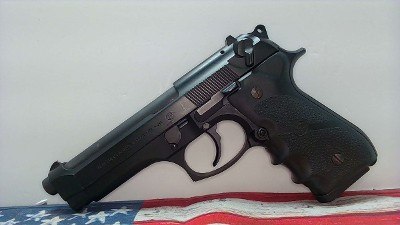 BERETTA 96 .40 - Image 9 of 9