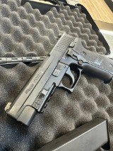 SIG SAUER P226 MK25 9MM LUGER (9X19 PARA) - Image 4 of 8