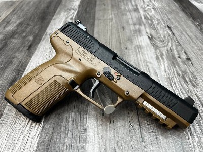 FN FIVE-SEVEN 5.7x28mm - Image 2 of 4