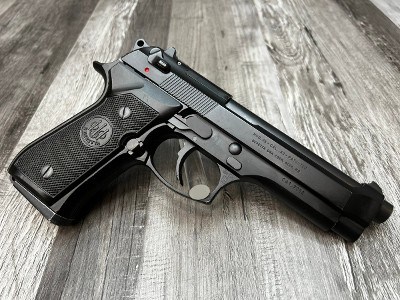 BERETTA 96 40 Smith & Wesson - Image 2 of 3
