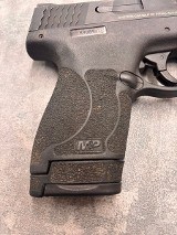 SMITH & WESSON M&P SHIELD M2.0 CRIMSON TRACE LASER 40 Smith & Wesson - Image 5 of 7