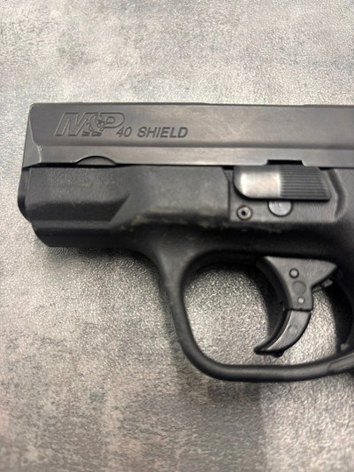 SMITH & WESSON M&P 40 SHIELD 40 Smith & Wesson - Image 5 of 6