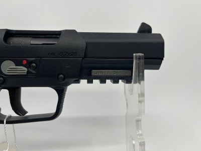 FN FIVE-SEVEN 5.7X28MM - Image 5 of 5