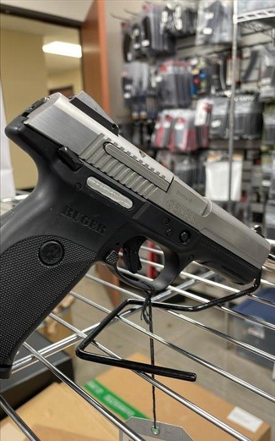 RUGER SR9 9MM LUGER (9X19 PARA) - Image 1 of 2