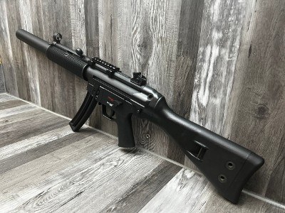 UMAREX HK MP5 RIFLE .22 LR - Image 3 of 7