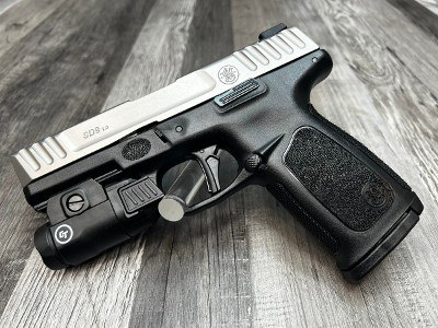 SMITH & WESSON SD9 2.0 9MM LUGER (9x19 PARA) - Image 1 of 3