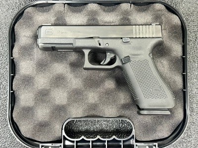 GLOCK 17 GEN 5 9MM LUGER (9x19 PARA) - Image 2 of 8