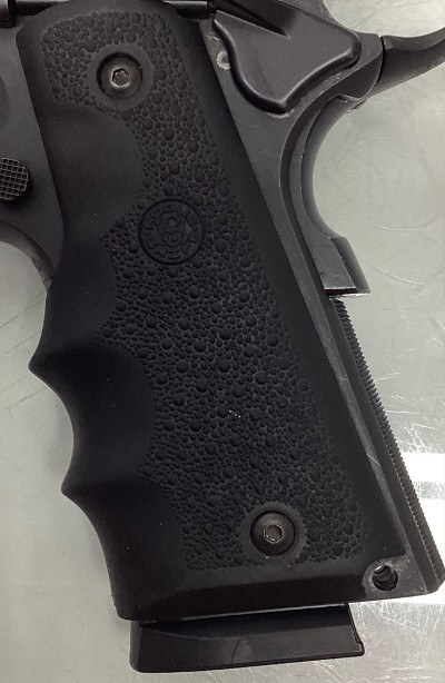 TAURUS 1911 .45 ACP - Image 14 of 15