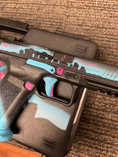 CANIK SIGNATURE SERIES METE SFT MIAMI NIGHTS 9MM LUGER (9X19 PARA) - Image 5 of 11