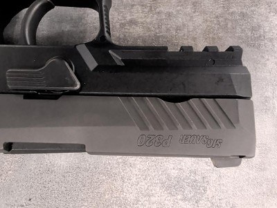 SIG SAUER P320 40 Smith & Wesson - Image 4 of 4