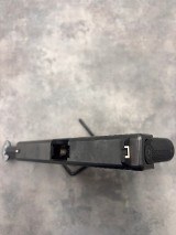 GLOCK 22 GEN 4 40 Smith & Wesson - Image 5 of 6