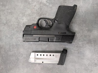 SMITH & WESSON M&P SHIELD M2.0 CT RED EDC KIT 9MM LUGER (9x19 PARA) - Image 3 of 5