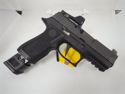 SIG SAUERP320 COMPACT9MM LUGER (9x19 PARA) - Image 5 of 8