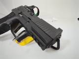 SIG SAUERP320 COMPACT9MM LUGER (9x19 PARA) - Image 7 of 8