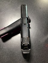 SMITH & WESSON M&P 9 9MM LUGER (9x19 PARA) - Image 4 of 6