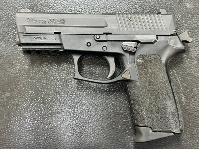 SIG SAUER SP2022 40 Smith & Wesson - Image 1 of 6