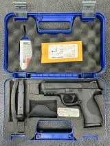 SMITH & WESSON M&P 40 40 Smith & Wesson - Image 1 of 8
