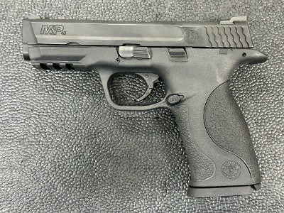 SMITH & WESSON M&P 40 40 Smith & Wesson - Image 3 of 8