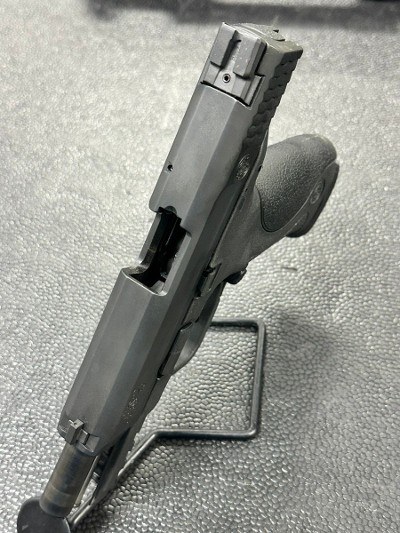 SMITH & WESSON M&P 40 40 Smith & Wesson - Image 8 of 8