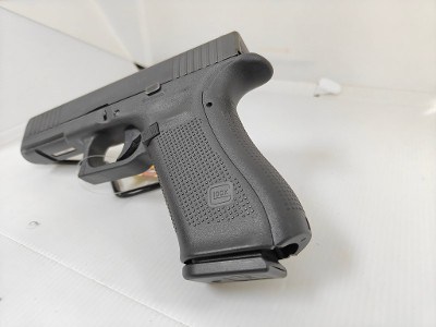 GLOCK G17 GEN5*10-ROUND* 9MM LUGER (9X19 PARA) - Image 3 of 6