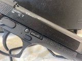 UMAREX M9 .22 LR - Image 2 of 8