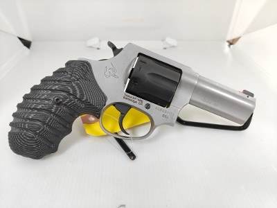 TAURUS 856 DEFENDER .38 SPL +P - Image 4 of 6