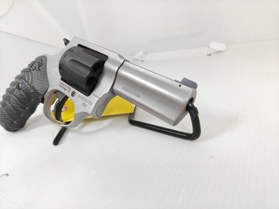 TAURUS 856 DEFENDER .38 SPL +P - Image 6 of 6