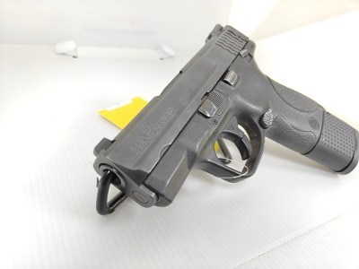 SMITH & WESSON M&P40 SHIELD MA COMPLIANT .40 S&W - Image 2 of 6