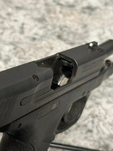 SMITH & WESSON M&P9 SHIELD .9mm - Image 5 of 7