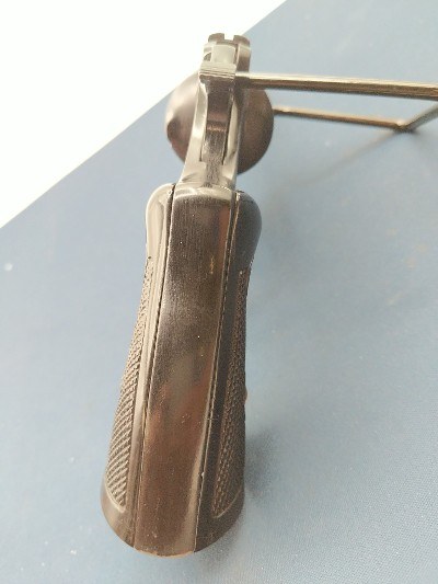 H&R 929 .22 LR - Image 6 of 9