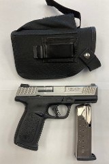 SMITH & WESSON SD40 2.0 .40 S&W - Image 1 of 3