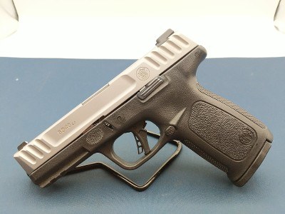 SMITH & WESSON SD40 2.0 .40 S&W - Image 1 of 4