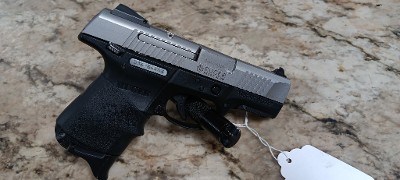 RUGER SR9C 9MM LUGER (9x19 PARA) - Image 1 of 8