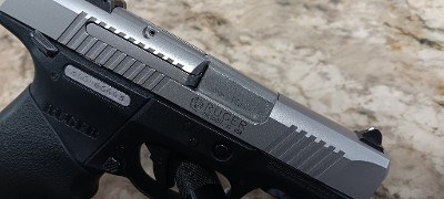 RUGER SR9C 9MM LUGER (9x19 PARA) - Image 2 of 8