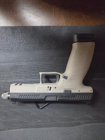 CZ CZ P-10 F 9MM LUGER (9x19 PARA) - Image 4 of 5