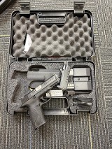 SMITH & WESSON M&P 40 .40 S&W - Image 1 of 3