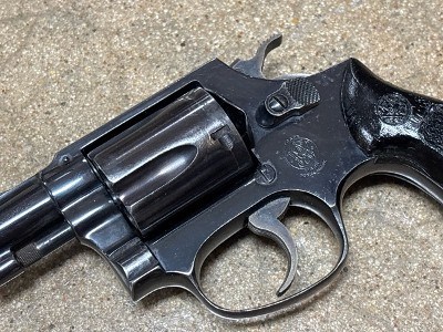 SMITH & WESSON 36 .38 SPL - Image 3 of 8