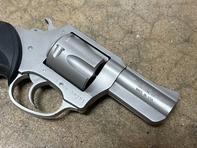 CHARTER ARMS BULLDOG .44 S&W SPECIAL - Image 5 of 6