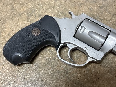 CHARTER ARMS BULLDOG .44 S&W SPECIAL - Image 6 of 6