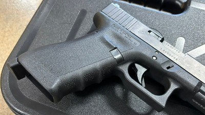 GLOCK G17RTF2 VICKERS TACTICAL EDITION 9MM LUGER (9x19 PARA) - Image 7 of 11