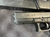 GLOCK G22 GEN 4 .40 S&W - Image 2 of 5