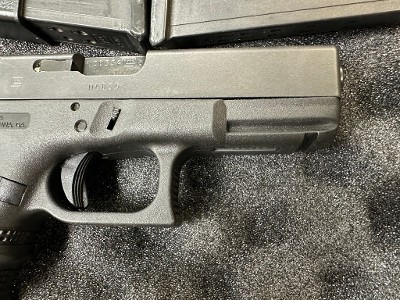 GLOCK G23 Gen 3 .40 S&W - Image 6 of 11