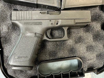 GLOCK G23 Gen 3 .40 S&W - Image 5 of 11