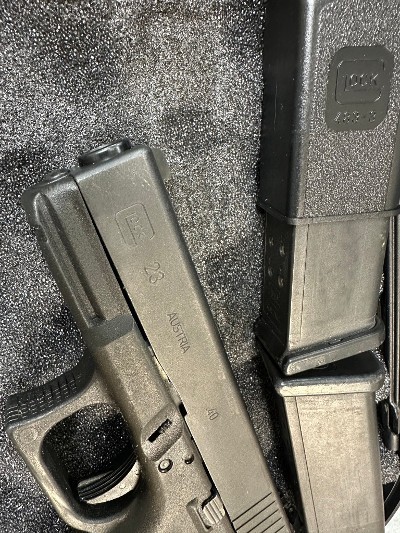 GLOCK G23 Gen 3 .40 S&W - Image 3 of 11