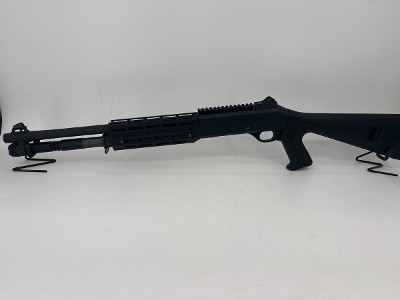 BENELLI M4 12 GA - Image 1 of 5