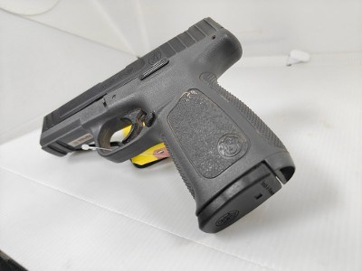 SMITH & WESSON SD40 .40 S&W - Image 3 of 6