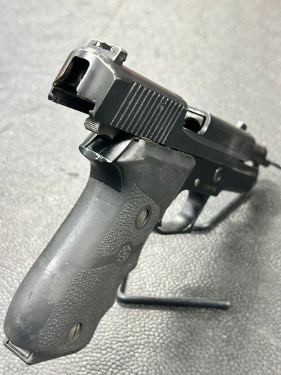 SIG SAUER P220 45 ACP (45 Auto) - Image 6 of 7