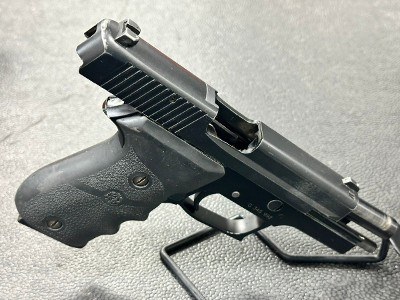 SIG SAUER P220 45 ACP (45 Auto) - Image 5 of 7